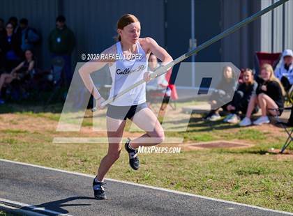 Thumbnail 1 in UIL 6A Track & Field Area 13&14 (Pole Vault) photogallery.