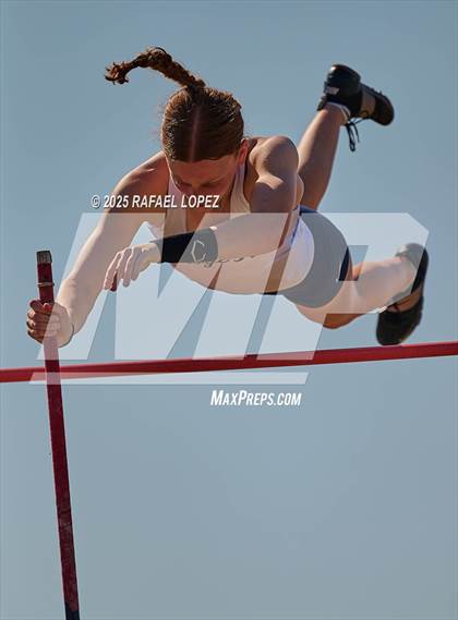 Thumbnail 3 in UIL 6A Track & Field Area 13&14 (Pole Vault) photogallery.