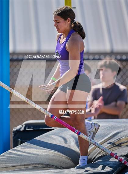 Thumbnail 3 in UIL 6A Track & Field Area 13&14 (Pole Vault) photogallery.