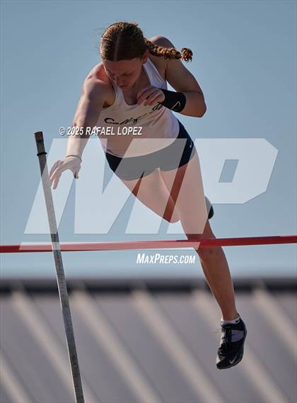 Thumbnail 3 in UIL 6A Track & Field Area 13&14 (Pole Vault) photogallery.