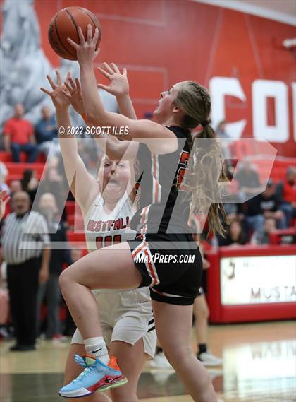 Thumbnail 1 in Amanda-Clearcreek vs Westfall photogallery.
