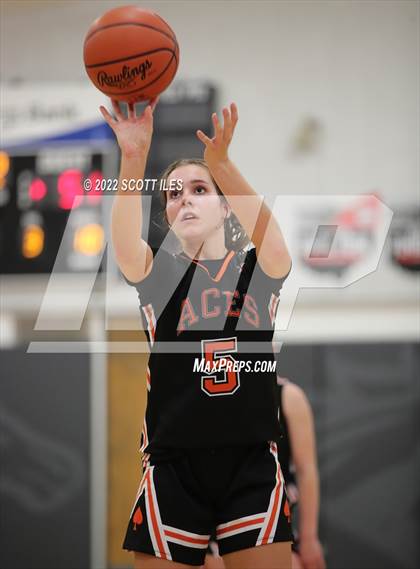 Thumbnail 3 in Amanda-Clearcreek vs Westfall photogallery.