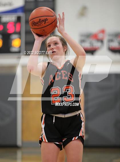Thumbnail 2 in Amanda-Clearcreek vs Westfall photogallery.