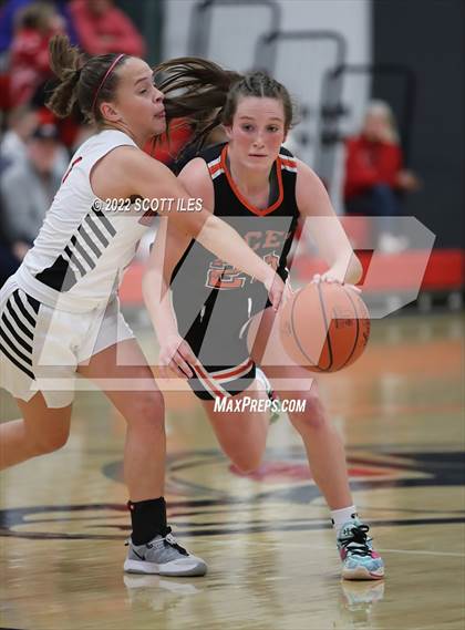 Thumbnail 3 in Amanda-Clearcreek vs Westfall photogallery.