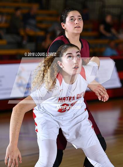 Thumbnail 2 in Esperanza @ Mater Dei (Nike Extravaganza) photogallery.