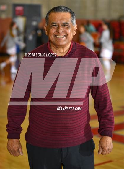 Thumbnail 2 in Esperanza @ Mater Dei (Nike Extravaganza) photogallery.