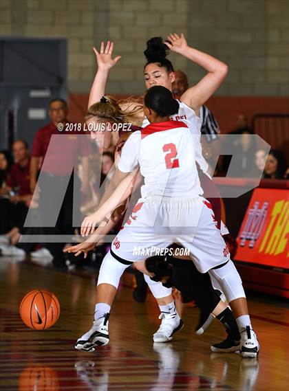Thumbnail 1 in Esperanza @ Mater Dei (Nike Extravaganza) photogallery.