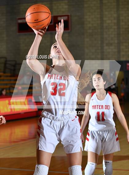 Thumbnail 1 in Esperanza @ Mater Dei (Nike Extravaganza) photogallery.