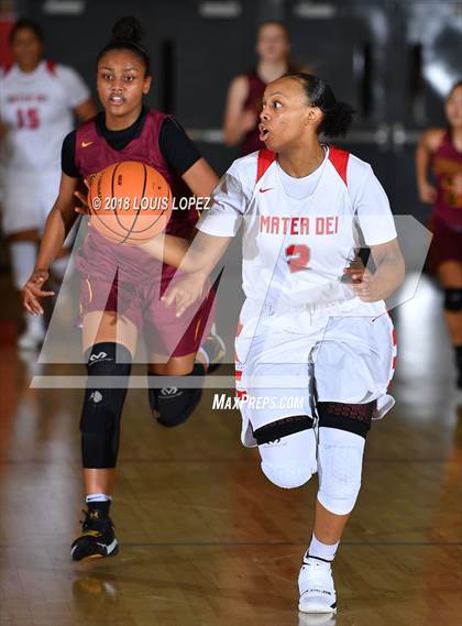 Thumbnail 1 in Esperanza @ Mater Dei (Nike Extravaganza) photogallery.