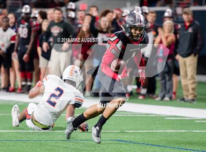 Thumbnail 2 in Wakeland vs. Mansfield Legacy (UIL 5A DI Regional Playoff at the Star) photogallery.