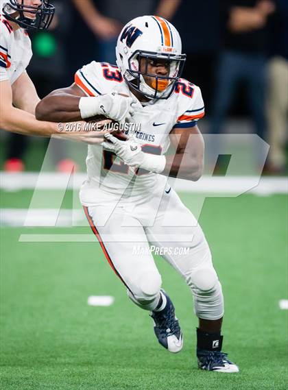 Thumbnail 3 in Wakeland vs. Mansfield Legacy (UIL 5A DI Regional Playoff at the Star) photogallery.