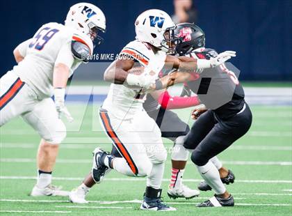 Thumbnail 2 in Wakeland vs. Mansfield Legacy (UIL 5A DI Regional Playoff at the Star) photogallery.