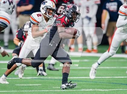 Thumbnail 1 in Wakeland vs. Mansfield Legacy (UIL 5A DI Regional Playoff at the Star) photogallery.