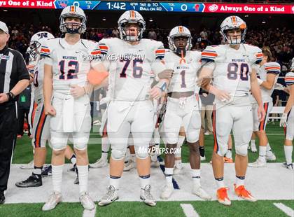 Thumbnail 2 in Wakeland vs. Mansfield Legacy (UIL 5A DI Regional Playoff at the Star) photogallery.