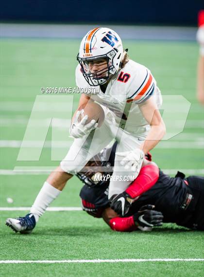 Thumbnail 2 in Wakeland vs. Mansfield Legacy (UIL 5A DI Regional Playoff at the Star) photogallery.