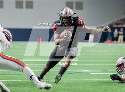 Thumbnail 1 in Wakeland vs. Mansfield Legacy (UIL 5A DI Regional Playoff at the Star) photogallery.