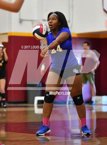 Thumbnail 2 in Charter Oak @ West Covina photogallery.
