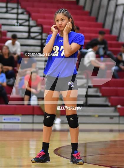 Thumbnail 3 in Charter Oak @ West Covina photogallery.