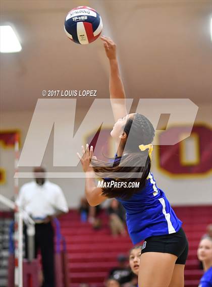 Thumbnail 2 in Charter Oak @ West Covina photogallery.