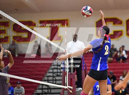 Thumbnail 1 in Charter Oak @ West Covina photogallery.