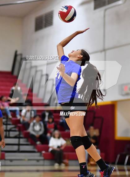 Thumbnail 2 in Charter Oak @ West Covina photogallery.
