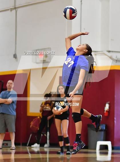 Thumbnail 2 in Charter Oak @ West Covina photogallery.