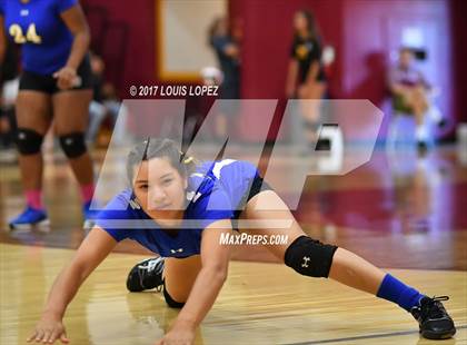 Thumbnail 2 in Charter Oak @ West Covina photogallery.