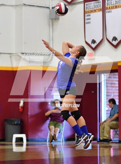 Thumbnail 3 in Charter Oak @ West Covina photogallery.