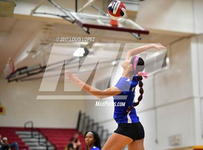 Thumbnail 3 in Charter Oak @ West Covina photogallery.