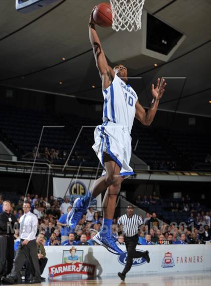 Thumbnail 1 in Damien vs. Santa Margarita (CIF-SS 3AA Final)  photogallery.