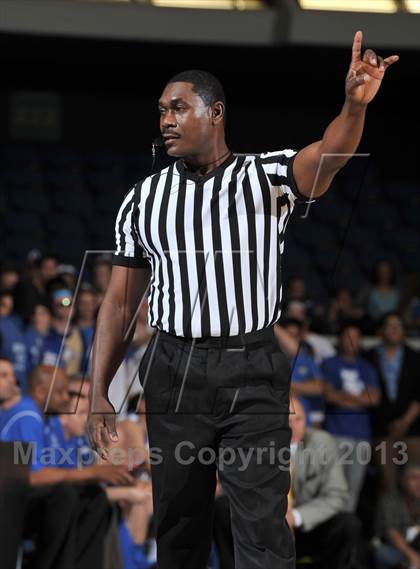 Thumbnail 2 in Damien vs. Santa Margarita (CIF-SS 3AA Final)  photogallery.
