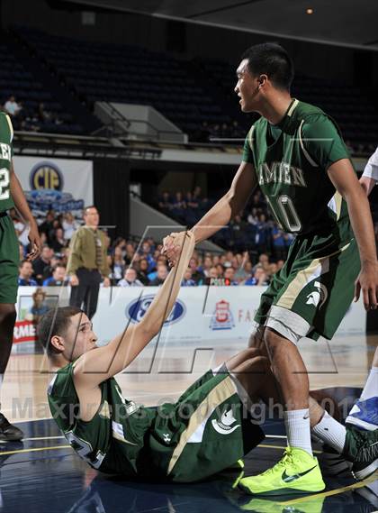 Thumbnail 1 in Damien vs. Santa Margarita (CIF-SS 3AA Final)  photogallery.
