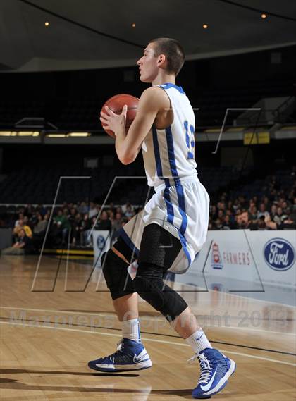 Thumbnail 2 in Damien vs. Santa Margarita (CIF-SS 3AA Final)  photogallery.