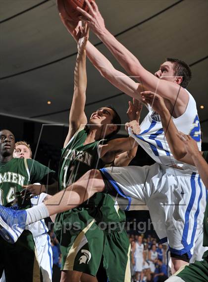 Thumbnail 1 in Damien vs. Santa Margarita (CIF-SS 3AA Final)  photogallery.