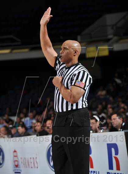 Thumbnail 3 in Damien vs. Santa Margarita (CIF-SS 3AA Final)  photogallery.