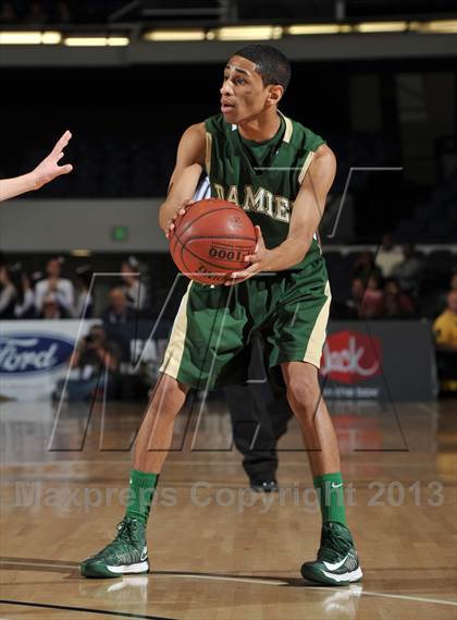 Thumbnail 1 in Damien vs. Santa Margarita (CIF-SS 3AA Final)  photogallery.