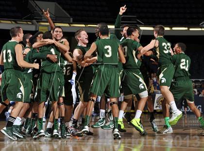 Thumbnail 2 in Damien vs. Santa Margarita (CIF-SS 3AA Final)  photogallery.