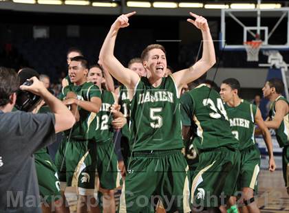 Thumbnail 1 in Damien vs. Santa Margarita (CIF-SS 3AA Final)  photogallery.
