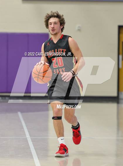 Thumbnail 3 in Grace Christian Academy vs. Bullitt East photogallery.