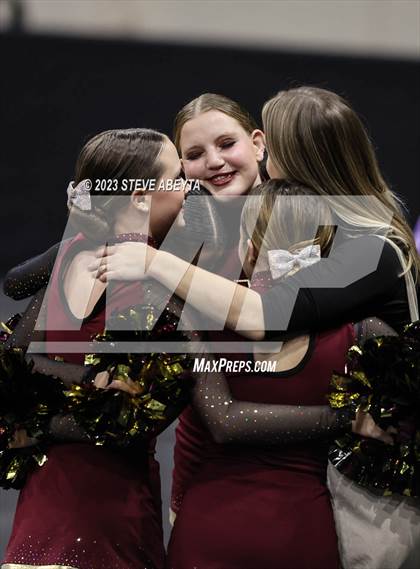Thumbnail 1 in Windsor CHSAA Spirit Poms photogallery.