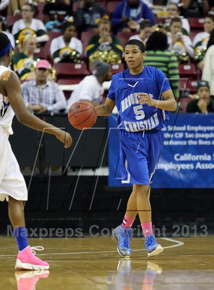 Thumbnail 1 in Capital Christian vs Brookside Christian (CIF SJS D5 Final) photogallery.
