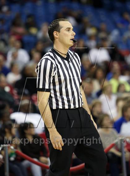 Thumbnail 2 in Capital Christian vs Brookside Christian (CIF SJS D5 Final) photogallery.