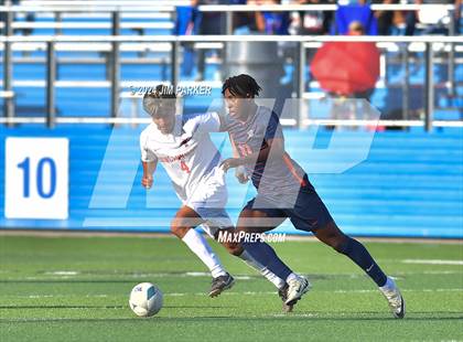 Thumbnail 1 in Seven Lakes vs. Duncanville (UIL 6A Soccer Semifinal) photogallery.