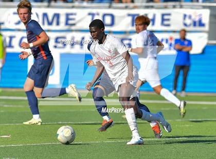 Thumbnail 2 in Seven Lakes vs. Duncanville (UIL 6A Soccer Semifinal) photogallery.
