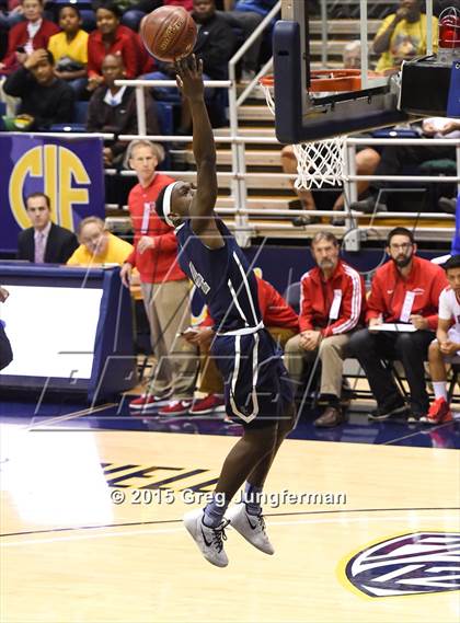 Thumbnail 2 in University vs. Sierra Canyon (CIF State D5 Final) photogallery.