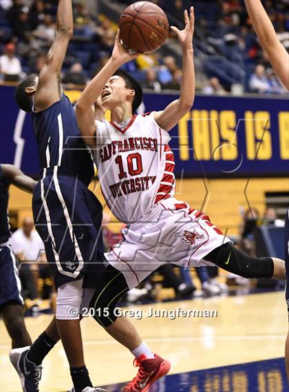 Thumbnail 2 in University vs. Sierra Canyon (CIF State D5 Final) photogallery.