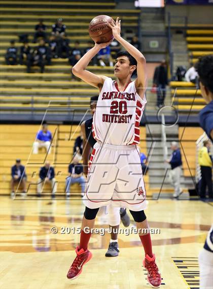 Thumbnail 3 in University vs. Sierra Canyon (CIF State D5 Final) photogallery.