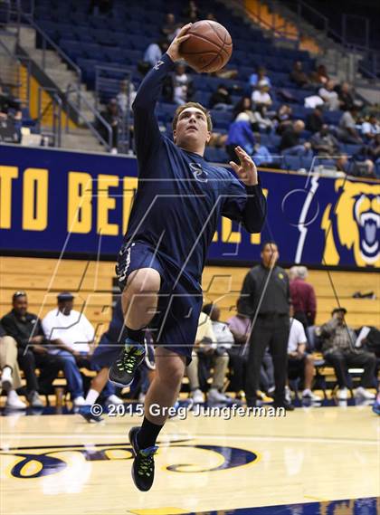 Thumbnail 2 in University vs. Sierra Canyon (CIF State D5 Final) photogallery.
