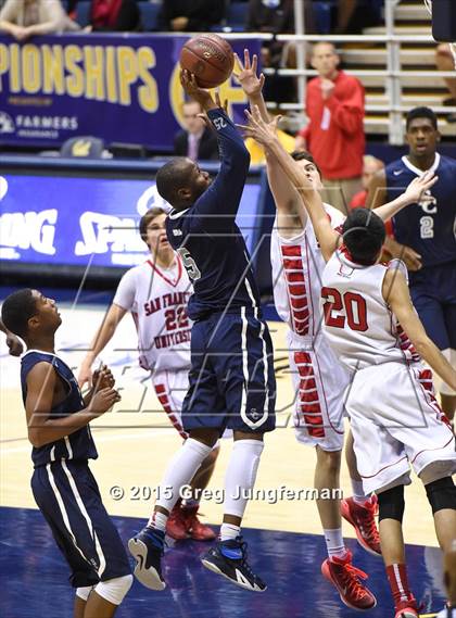 Thumbnail 3 in University vs. Sierra Canyon (CIF State D5 Final) photogallery.