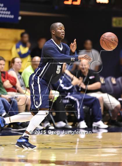 Thumbnail 3 in University vs. Sierra Canyon (CIF State D5 Final) photogallery.
